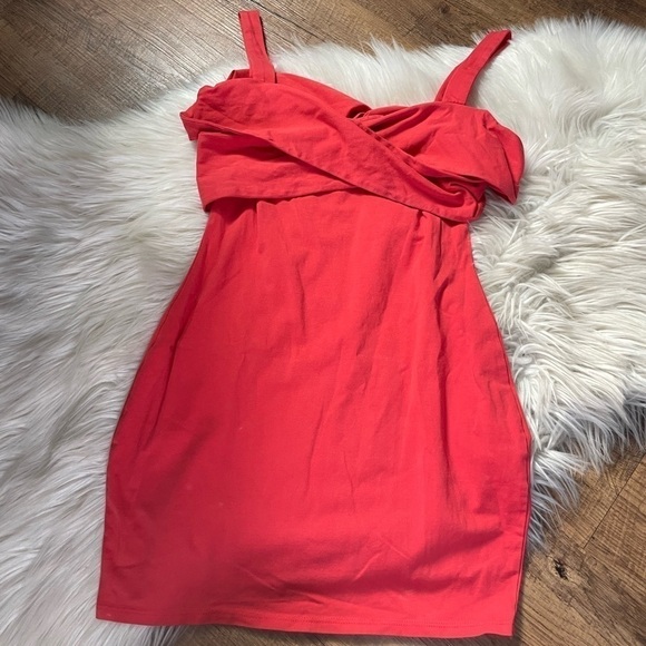 SUPERDOWN Evie Cold Shoulder Mini Dress - Picture 2 of 4